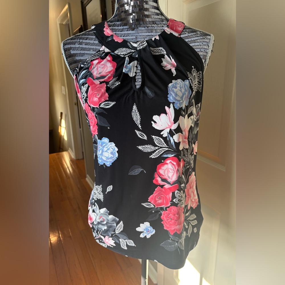 Like New Gorgeous White House Black Market Floral & Black Halter cut Top